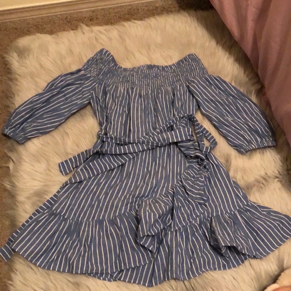 OFF THE SHOULDER DRESS